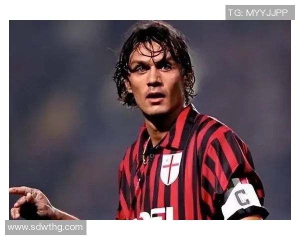 泰国足球颜值担当：帅气球星盘点